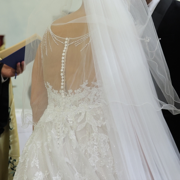 Bride 2022 dress - Picture 4 of 6